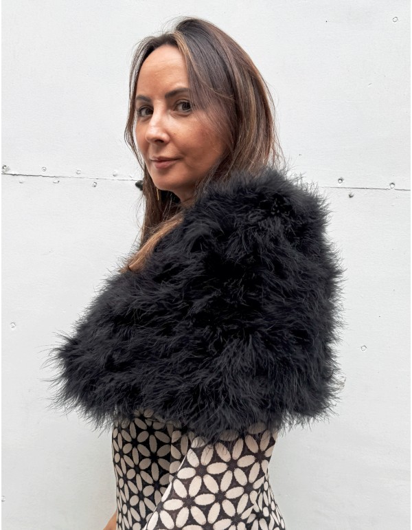 Black ostrich feather stole for wedding guests 2