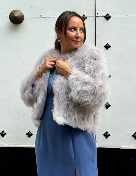 Short ostrich feather guest jacket in grey color