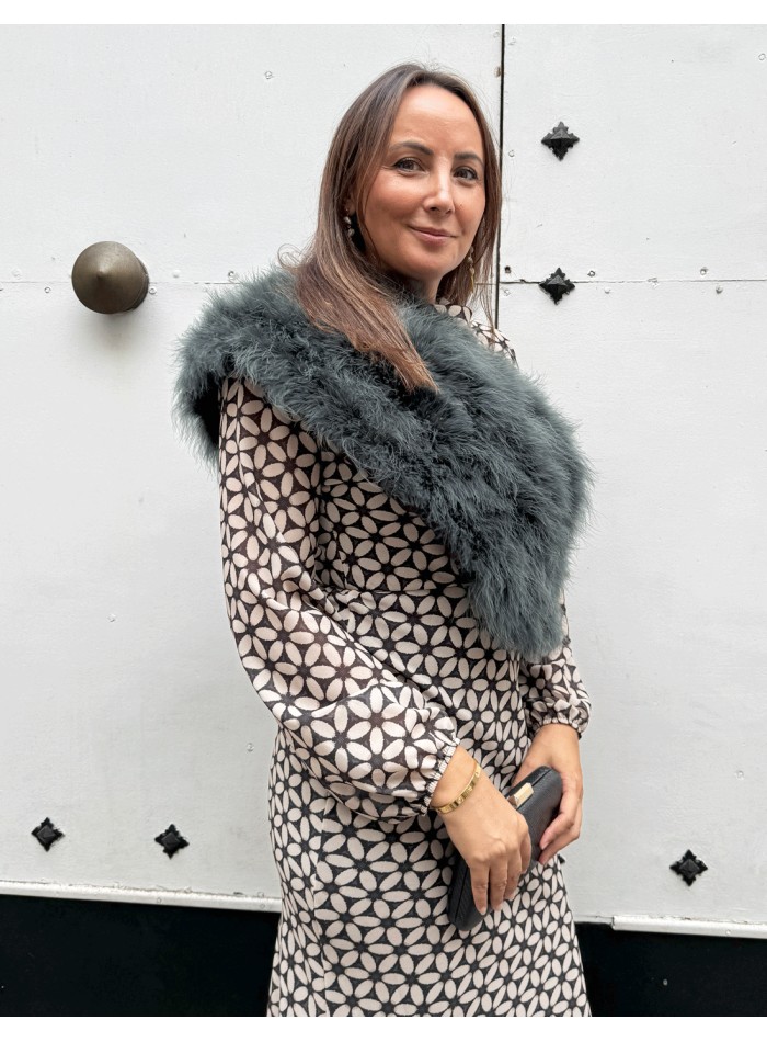 Ostrich feather wrap in green color