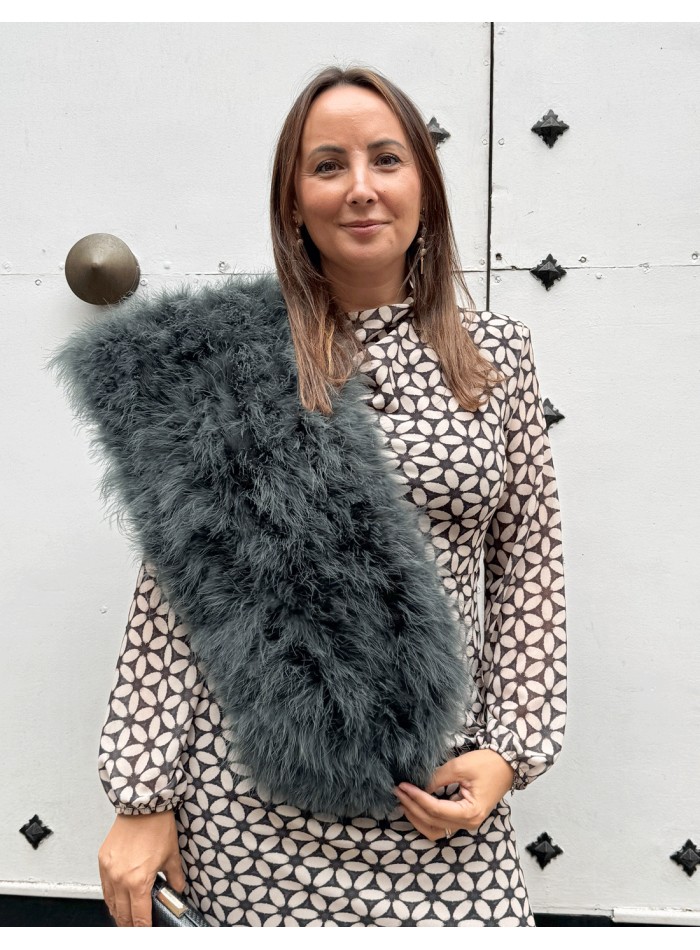 Ostrich feather wrap in green color