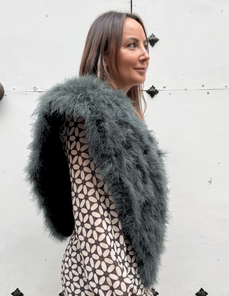 Ostrich feather wrap in green color