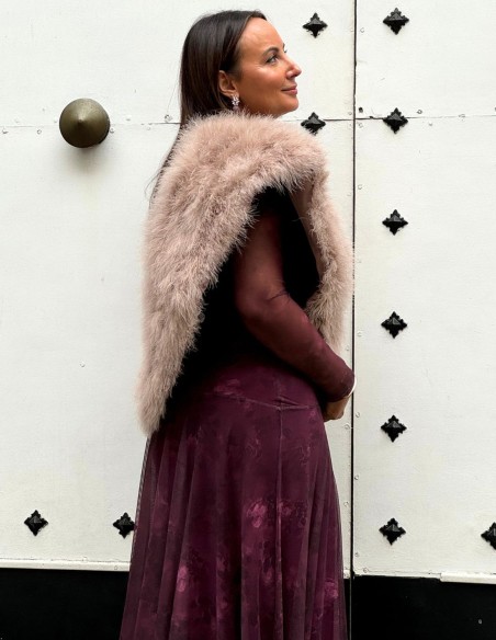 Etole en plumes d'autruche rose poudré pour les invités