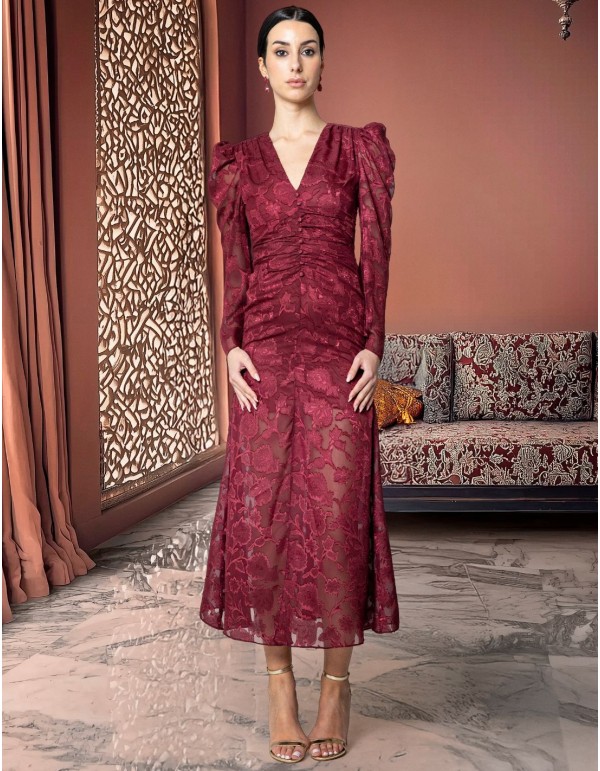 Robe midi florale avec décolleté en V et manches évasées...