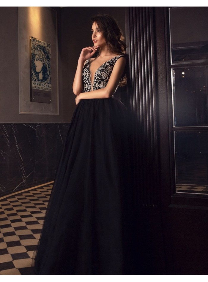 Long ball gown with lace bodice and tulle skirt...