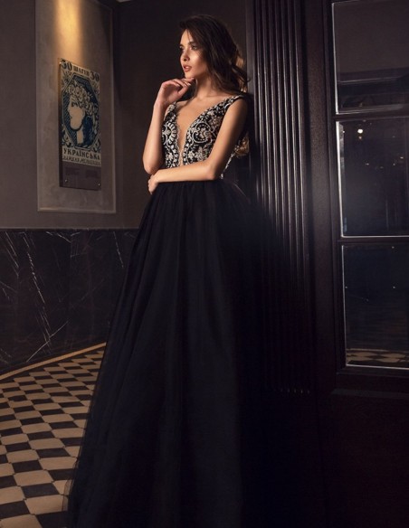 Long ball gown with lace bodice and tulle skirt - Rosario Mohedano