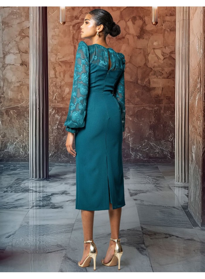 Vestido midi estampado floral de gasa con escote halter cut-out para invitada