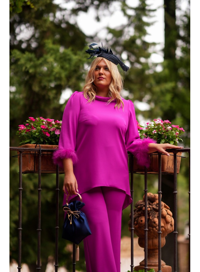 Pants and jacket set with feather details