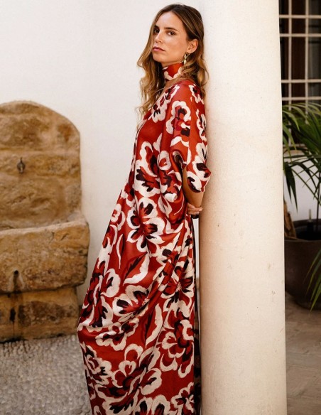 Caftan imprimé fleurs avec décolleté en V
