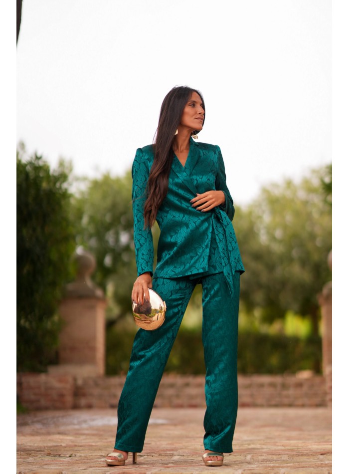 Crossover jacket and straight pants with sash set