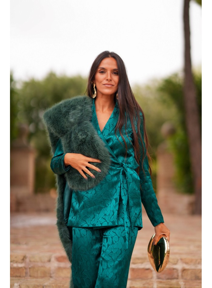 Crossover jacket and straight pants with sash set