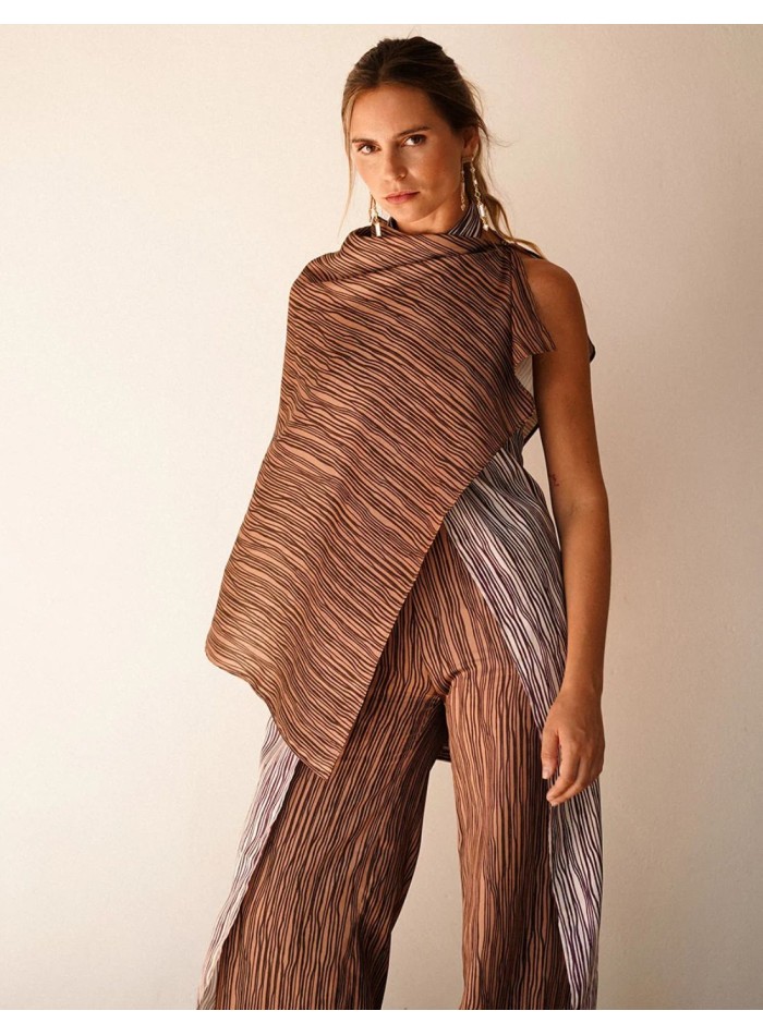 Brown square cape with striped print
