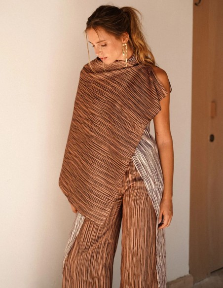 Brown square cape with striped print