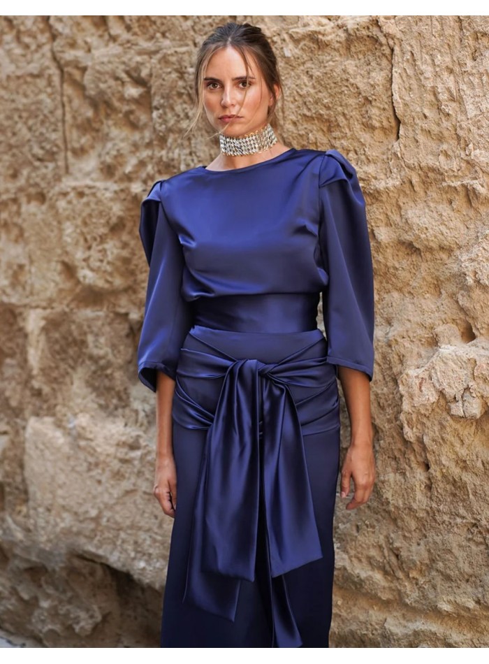 Short sleeve crepe satin top navy blue