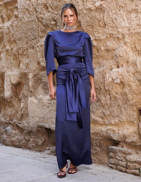 Falda larga satinada con doble lazada frontal