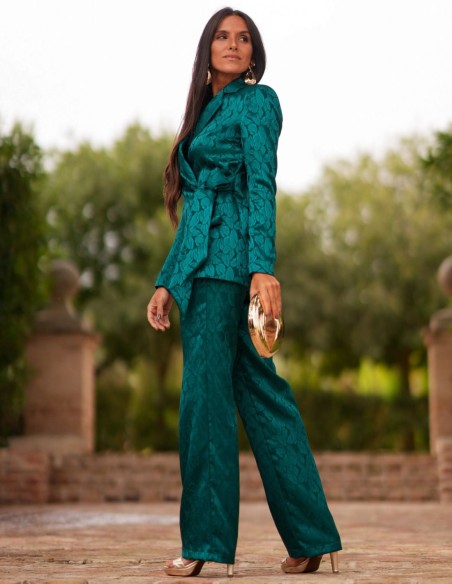 Crossover jacket and straight pants with sash set