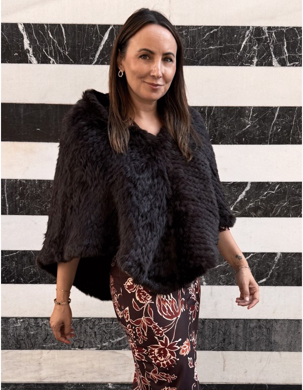 Longue cape de lapin tressée marron 2