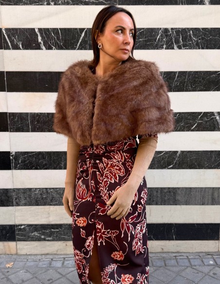 Manteau court pour invités en brun clair