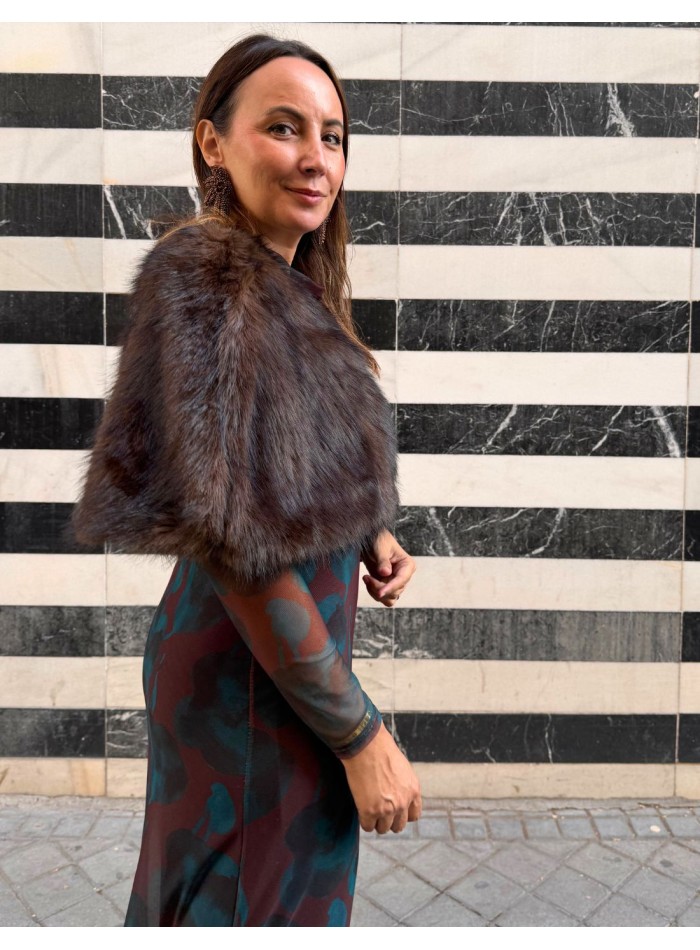 Dark brown short guest cape