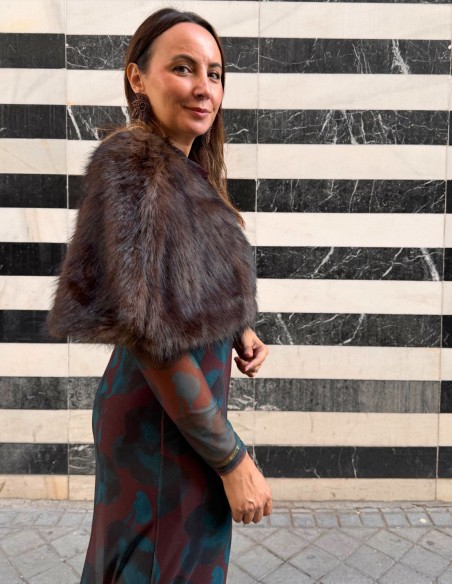 Cape courte d'invité marron foncé