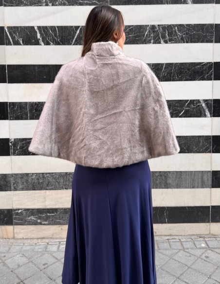 Manteau court pour invités en gris