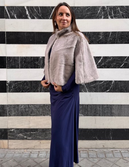 Manteau court pour invités en gris