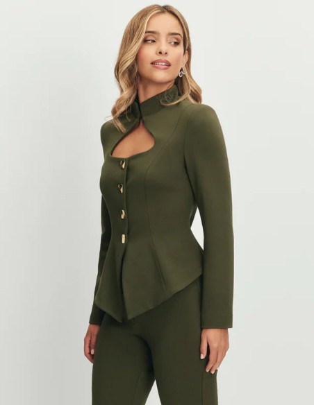Chaqueta verde militar con escote y botones metalizados