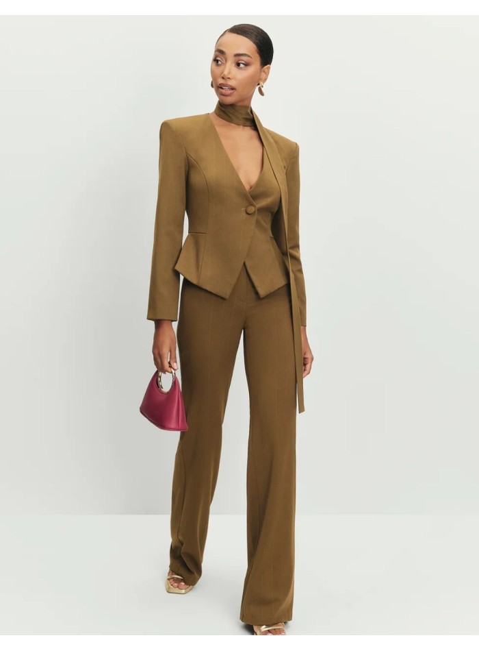 Pantalón verde de talle alto y pernera ancha