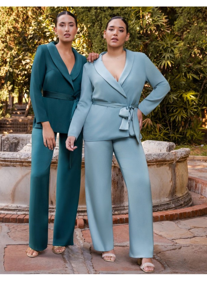 Veste de costume des invités avec laçage