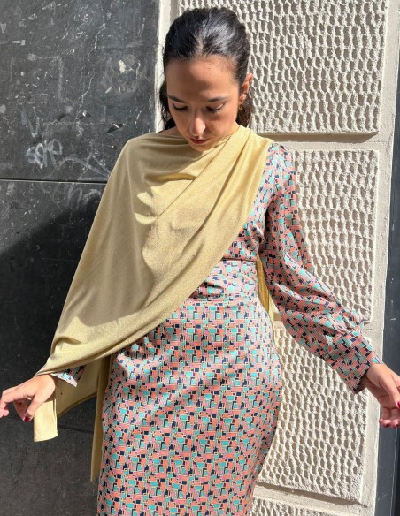 Short gold party cape with glitter