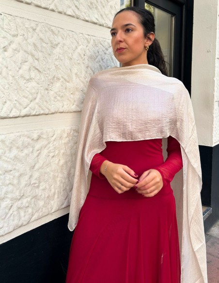 Châle d'invité en or avec texture satinée