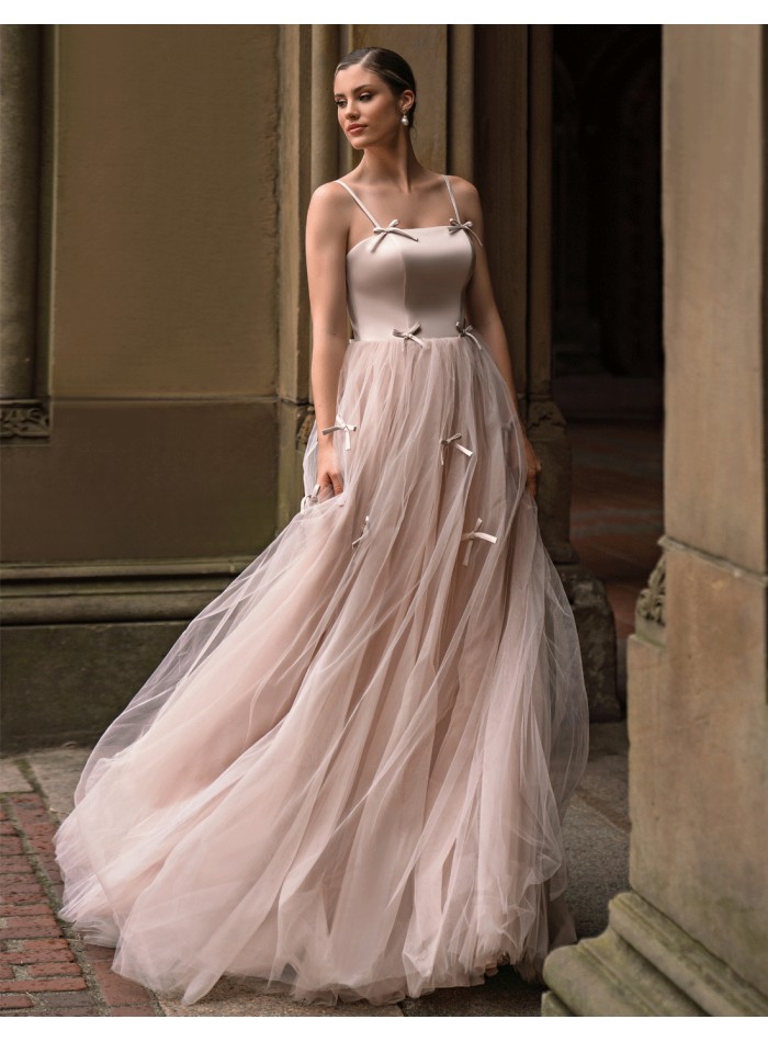 Robe de fête longue avec nœuds et longue jupe...