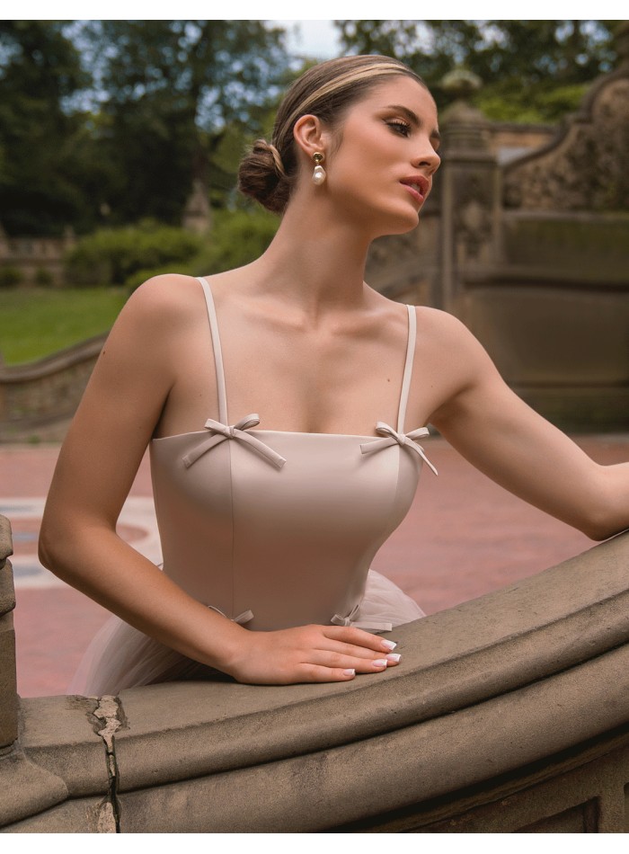 Vestido de fiesta largo con lazos y falda larga de tul para ocasiones especiales