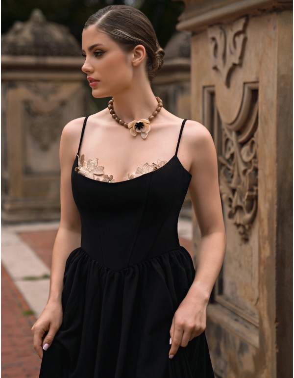 Long party dress with floral neckline and corset effect... 2