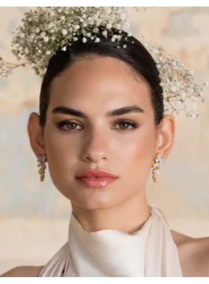 Flower earrings with leaves carved in natural...