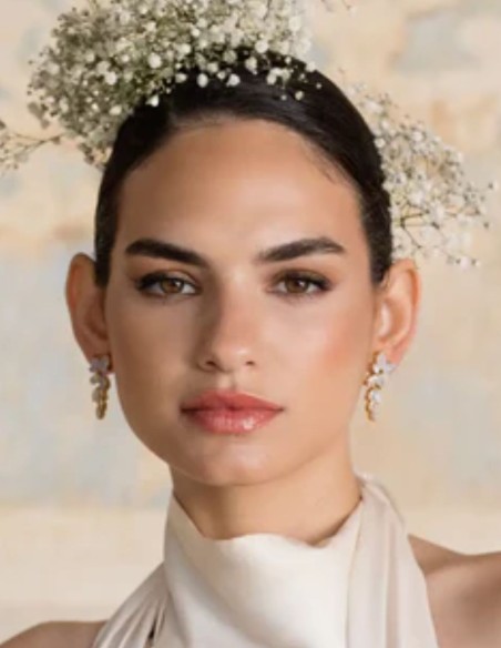 Flower earrings with leaves carved in natural stone