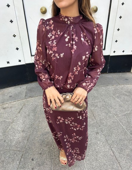 Guest ensemble with brown print and glitter fabric