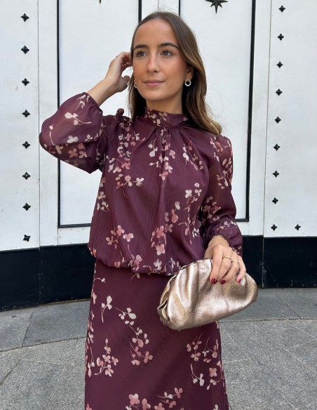 Guest ensemble with brown print and glitter fabric