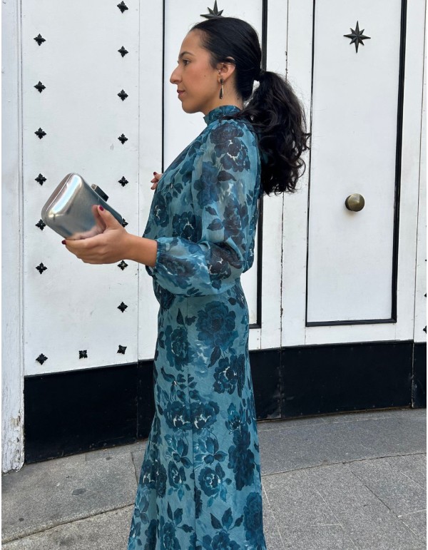 Parure d'invité avec imprimé bleu et tissu pailleté 2