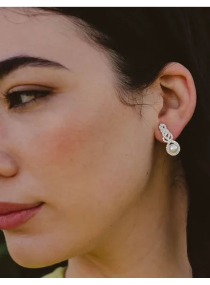 Boucles d'oreilles en argent avec zircon...