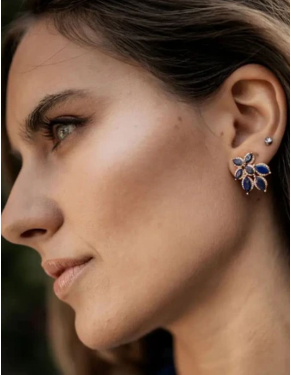 Earrings with flower design with blue stones and zircons 2