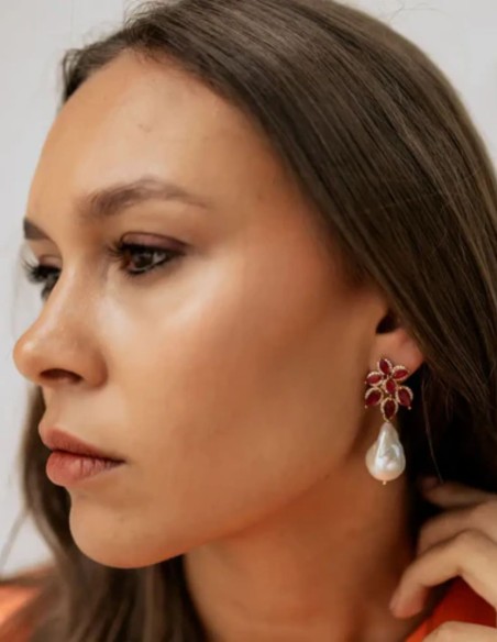 Boucles d'oreilles avec motifs de fleurs avec pierres et perles