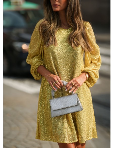 Robe courte à paillettes avec manches bouffantes