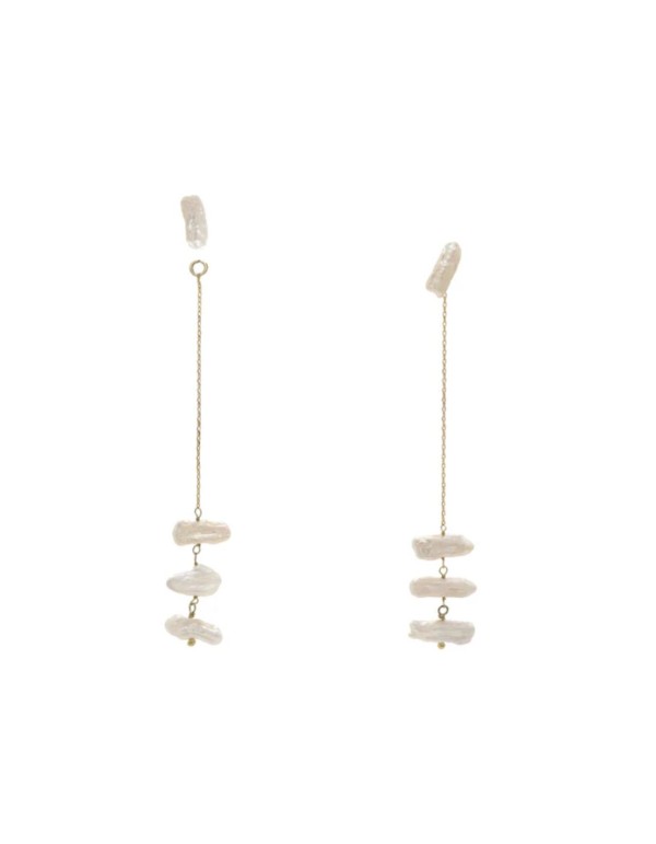 Longues boucles d'oreilles avec chaîne et perles...