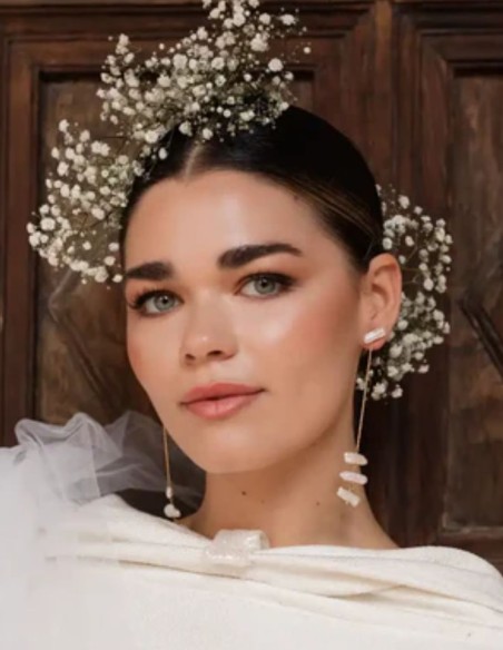 Long earrings with chain and irregular pearls