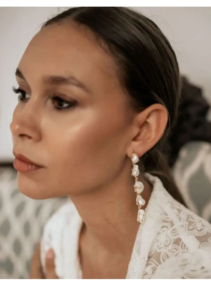 Boucles d'oreilles en cascade de perles baroques