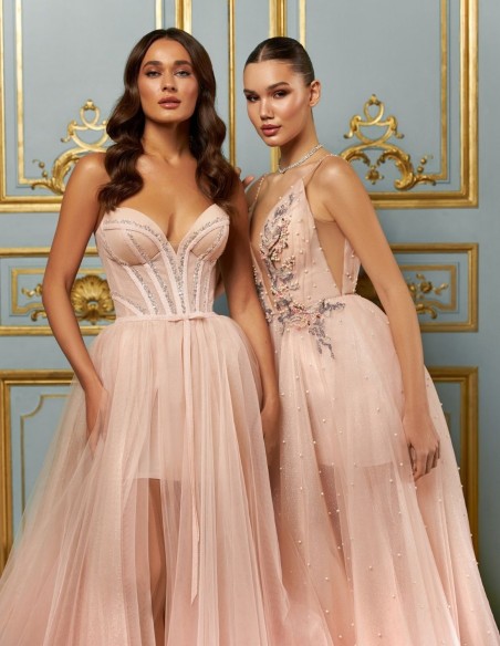 Robe en tulle brillant pêche avec dentelle et strass