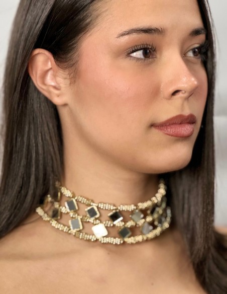 Double wide choker with mirrors