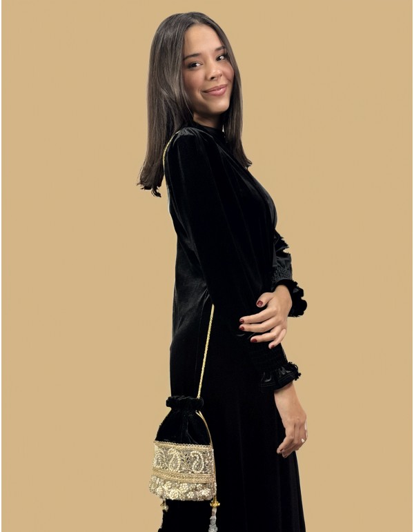 Black velvet bonbonniere with rhinestones and pearls 2