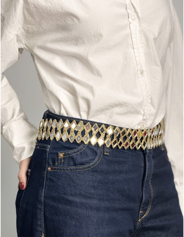 Gold belt with rhombus-shaped crystals 2