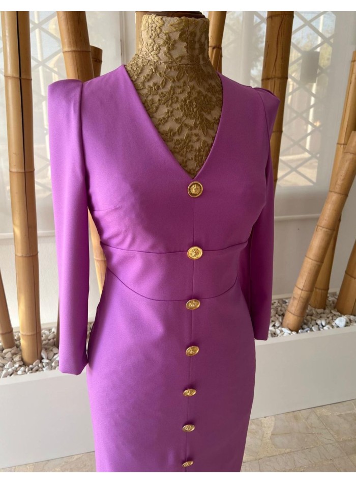Elegant midi dress with gold buttons and fitted...